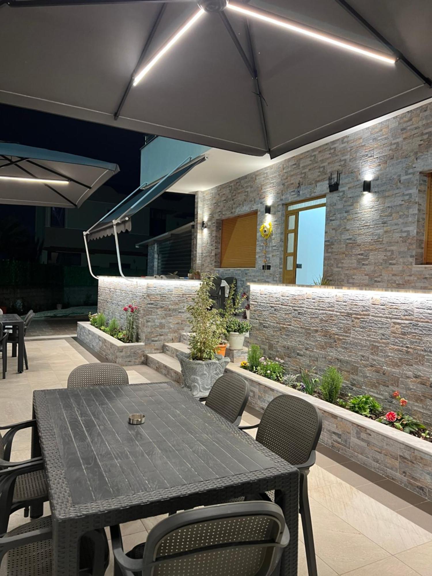 Vila Eljus Durrës Exterior foto