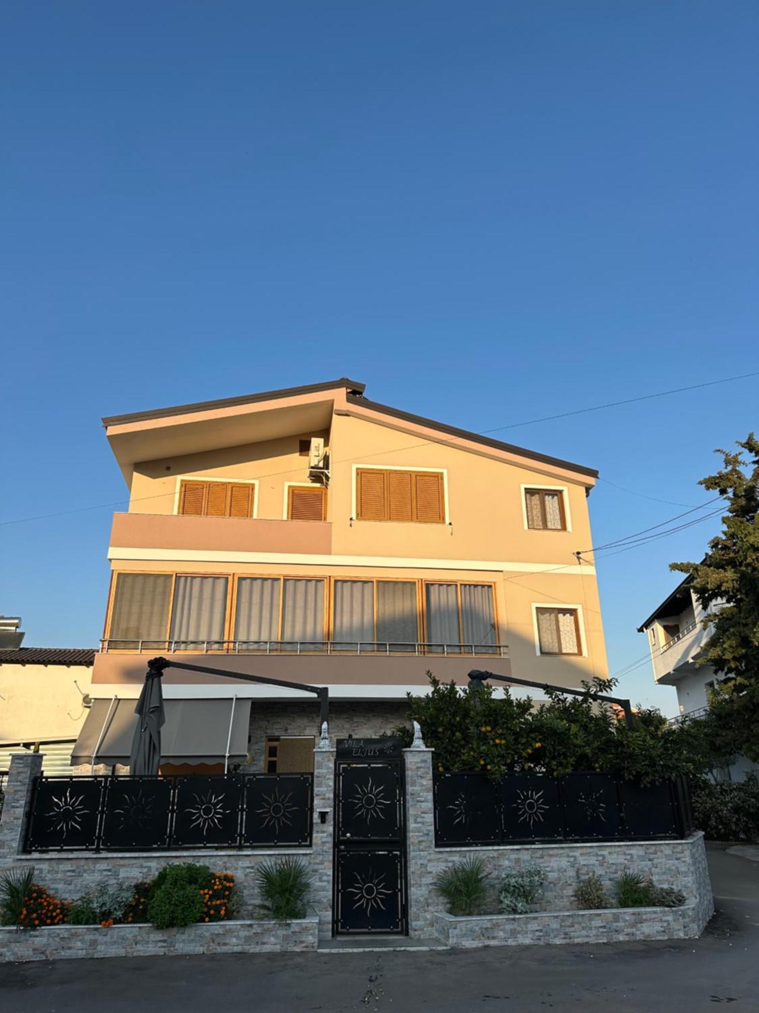 Vila Eljus Durrës Exterior foto